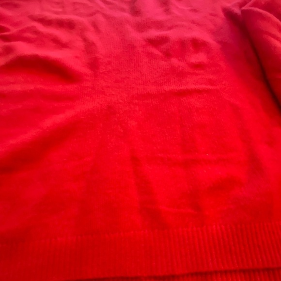 Nordstrom women’s cashmere V-Neck red Sweater Large - Picture 8 of 15